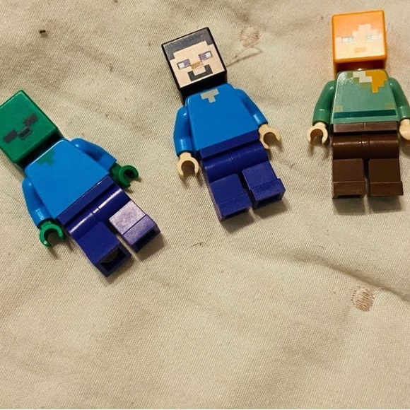 Roblox Litozinnamon Mini Figure & Minecraft mini figures Lego size playset - Picture 3 of 6